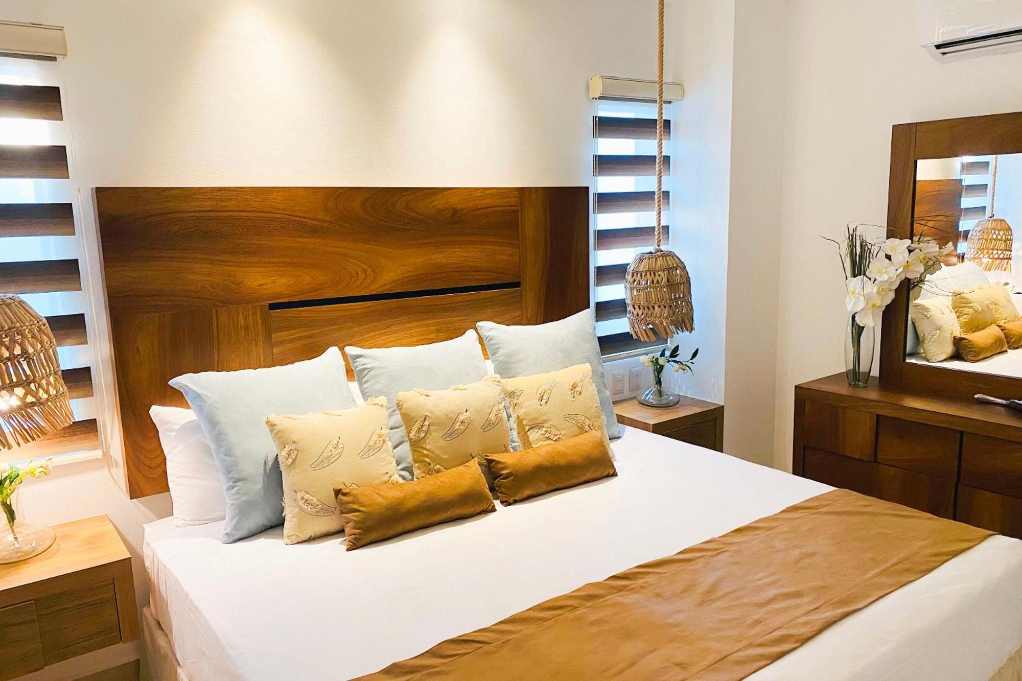 6 Blocks To Beach, Roof Terrace With Spa Tub & Bbq Apartment