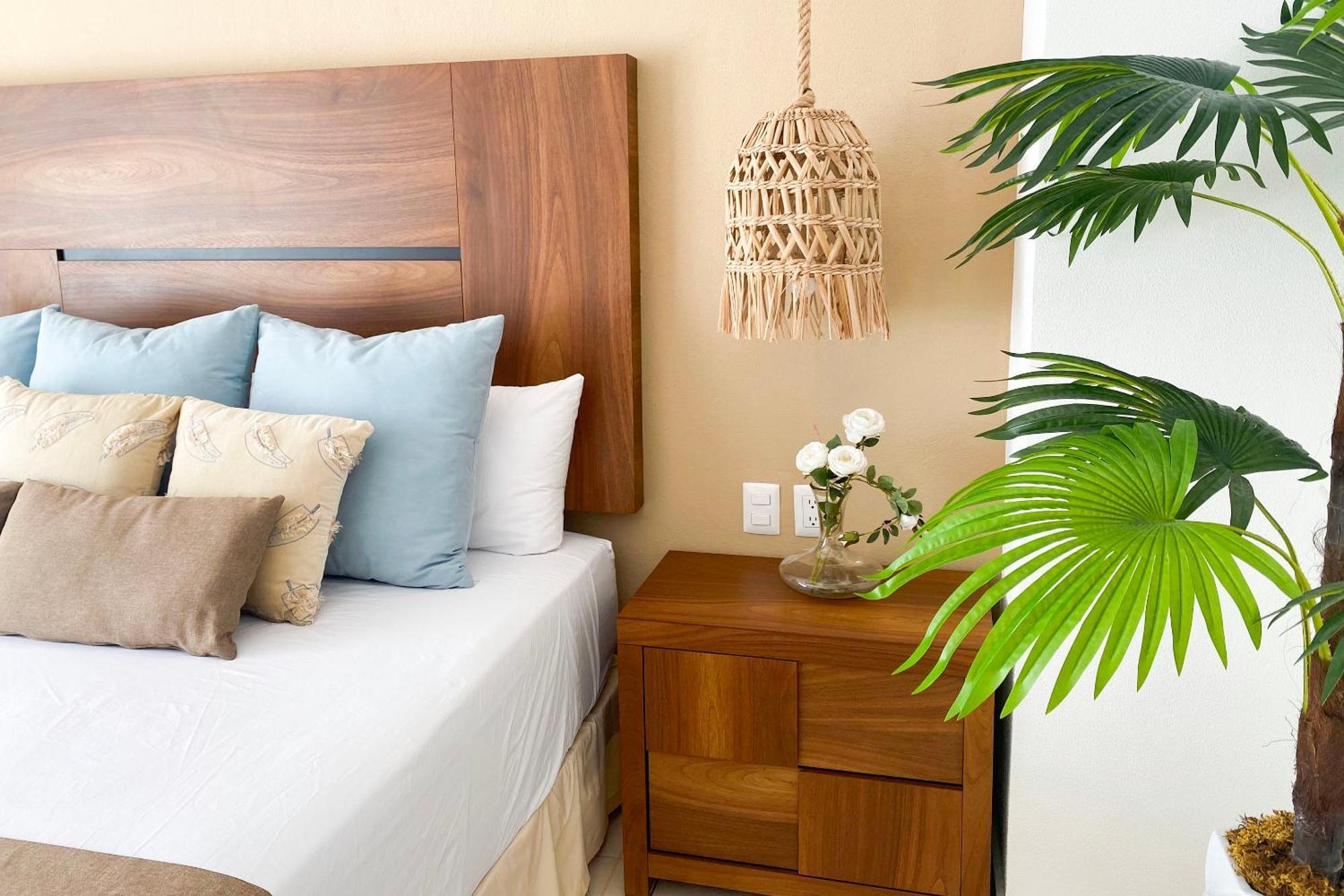 6 Blocks To Beach, Roof Terrace With Spa Tub & Bbq Apartment *