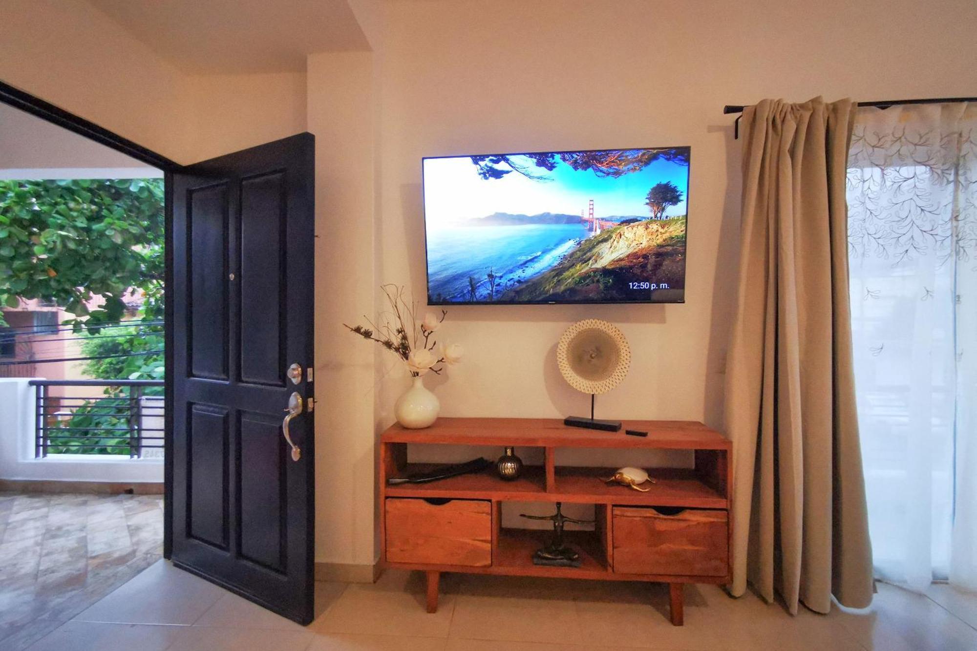 6 Blocks To Beach, Roof Terrace With Spa Tub & Bbq *